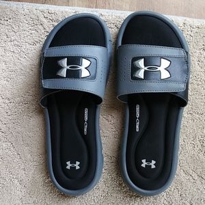 Under Armour men's slides / sandals